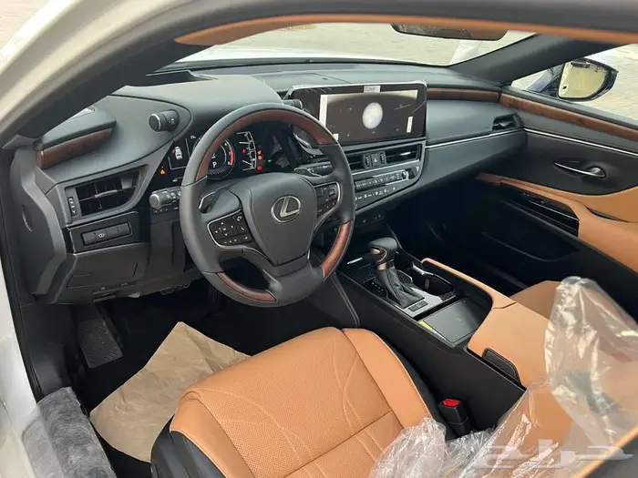 لكزس CC ES 350 نص فل بروجكتور 2025 (بريمي) كاش واقساط 17