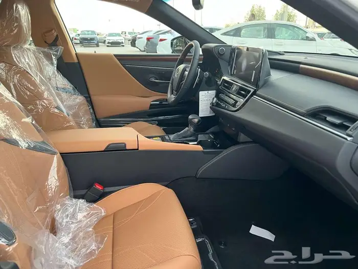 لكزس CC ES 350 نص فل بروجكتور 2025 (بريمي) كاش واقساط 16