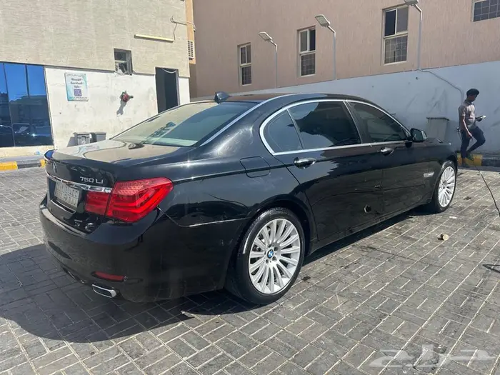 بي ام دبليو نظيفه جدا 11