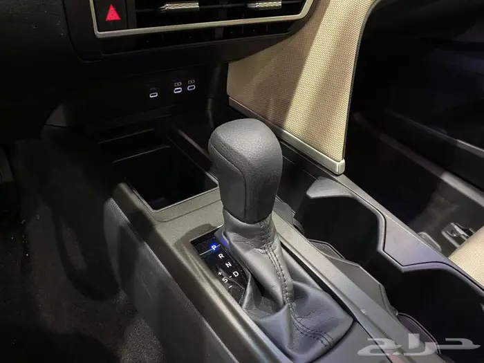 تويوتا كامري 2025 E ستاندر ابيض سعودي 22