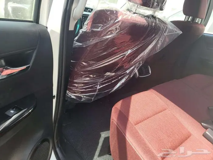 تويوتا-هايلوكس فل بصمه موديل 2025 بريمي 130الف 11