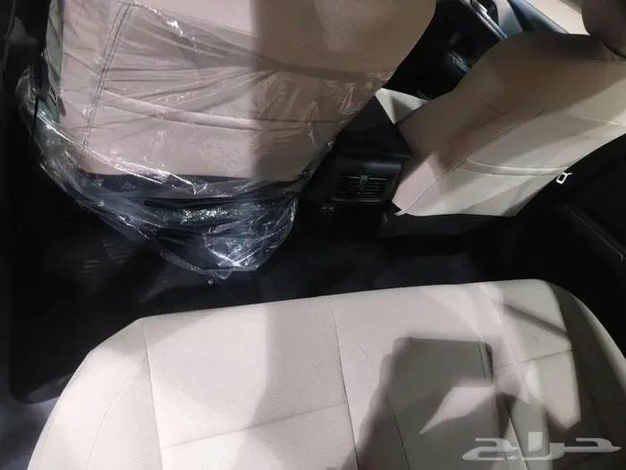 تويوتا كامري LE بنزين 2025 4