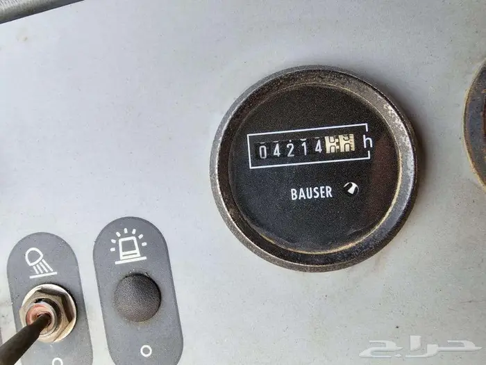 فرادة اسفلت دينباك موديل 2014 شغال 4200 ساعه 5