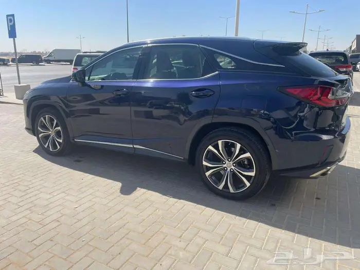 لكزس R-X350 فل كامل 2017 9