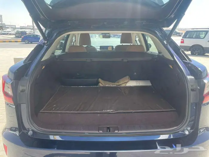 لكزس R-X350 فل كامل 2017 24