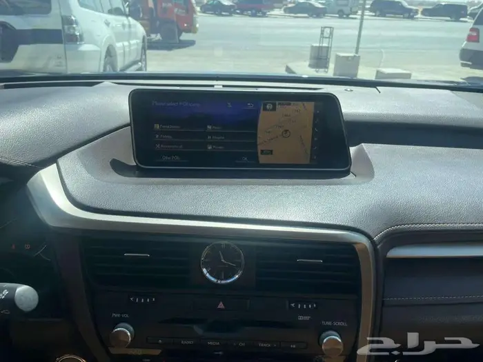 لكزس R-X350 فل كامل 2017 25