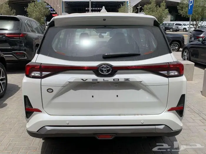 تويوتا فيلوز GLX بنزين 2025 5