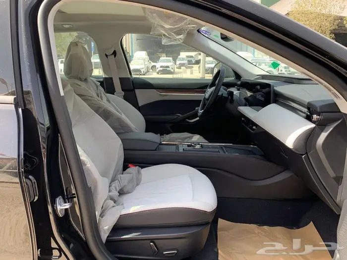 فورد توورس تيتانيوم موديل 2026 سعودي 14