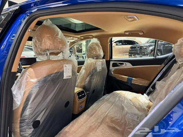 جنسس 2025 G70 برستيج 8