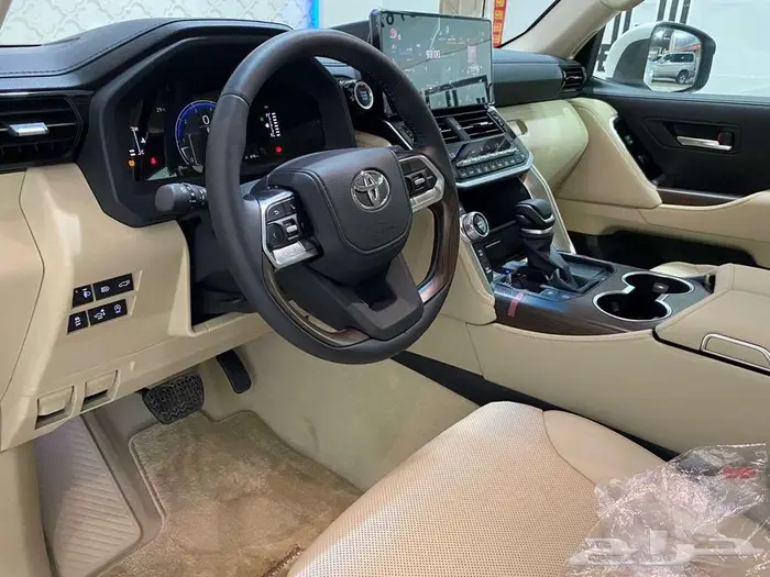 تويوتا جي اكس ار L4 - 2025 بنزين صادره اللوحات 14