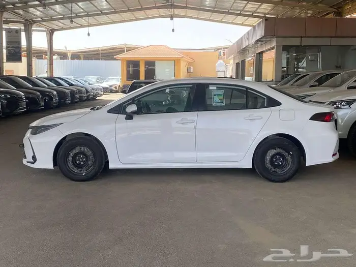 كرولا بريمي 1600 استاندر 2025بأقل سعر ب71900شامل لدى الفريدي 1