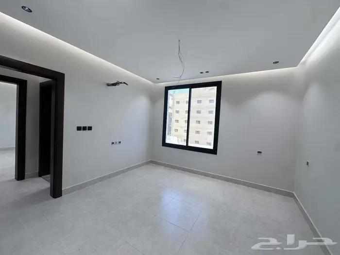 شقة 4 غرف بحي النعيم جديدة جاهزة للسكن أفراغ فوري للبيع 4