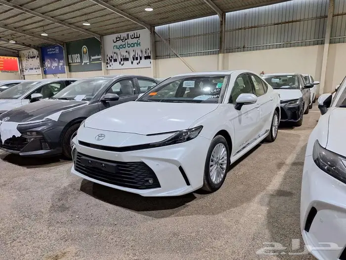 تويوتا كامري 2.5 إل إي 2025 بنزين كاش وتقسيط بنوك 2