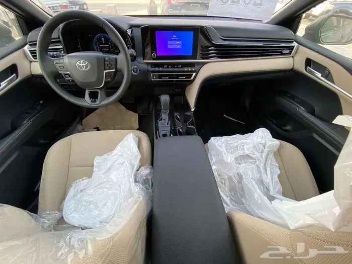 تويوتا كامري 2.5 إل إي 2025 بنزين كاش وتقسيط بنوك 4