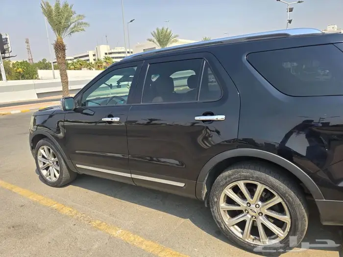 فورد اكسبلورر ليمتيد 2016 0