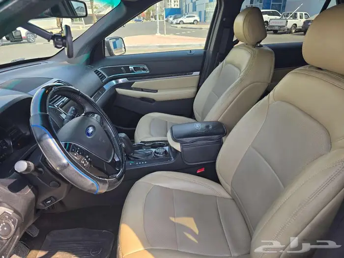 فورد اكسبلورر ليمتيد 2016 3