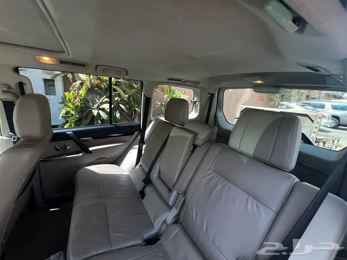 للبيع  متسوبيشي باجيرو 2017 فل العلامة الذهبية ممشى 116 الف 7