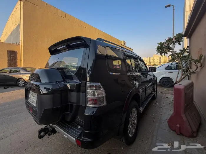 للبيع  متسوبيشي باجيرو 2017 فل العلامة الذهبية ممشى 116 الف 12