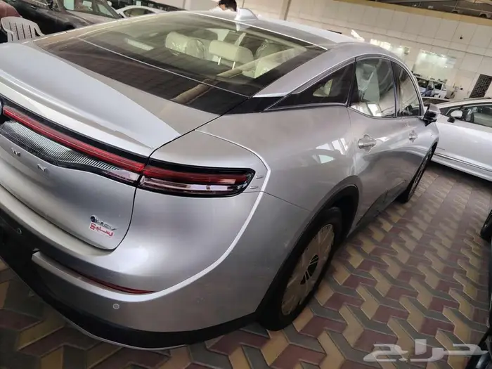 كراون بريميوم 2025 22