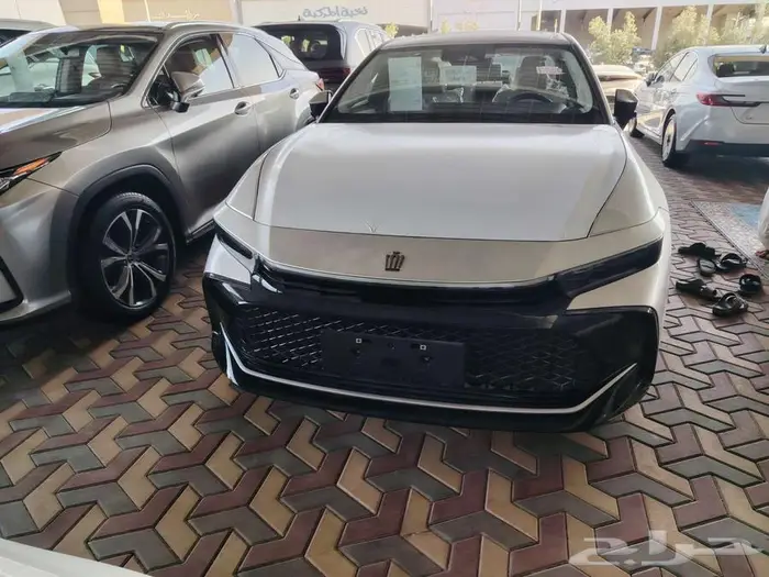 كراون بريميوم 2025 25