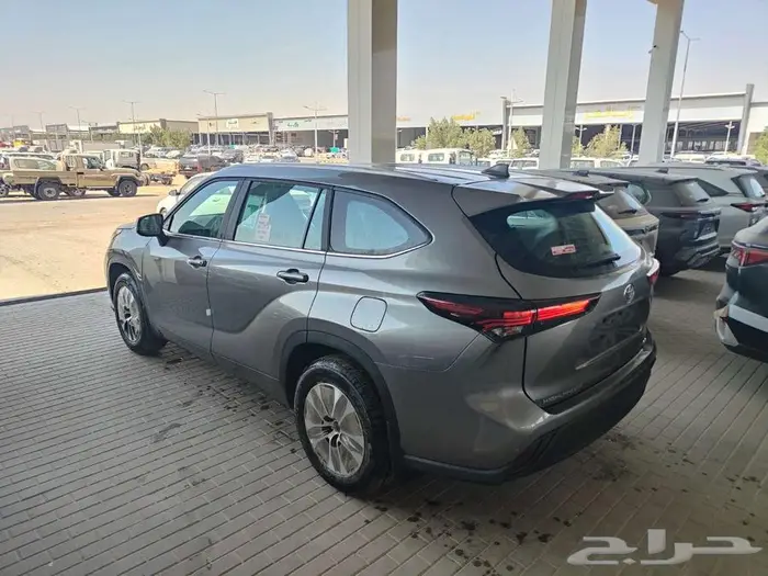 تويوتا هايلاندر GLE نص فل 2025 سعودي 14