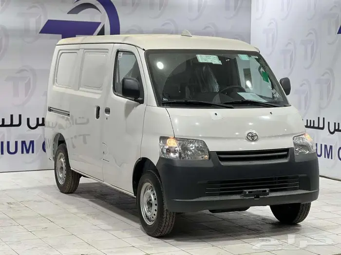 تويوتا لايت اس عادي بنزين 2025 2