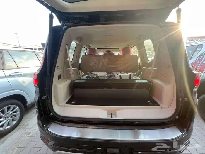 تويوتا لاندكروزر VX هايبرد موديل 2025 وارد سعودي 5