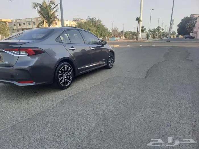 للبيع تويوتا كورولا 2022 فل 4