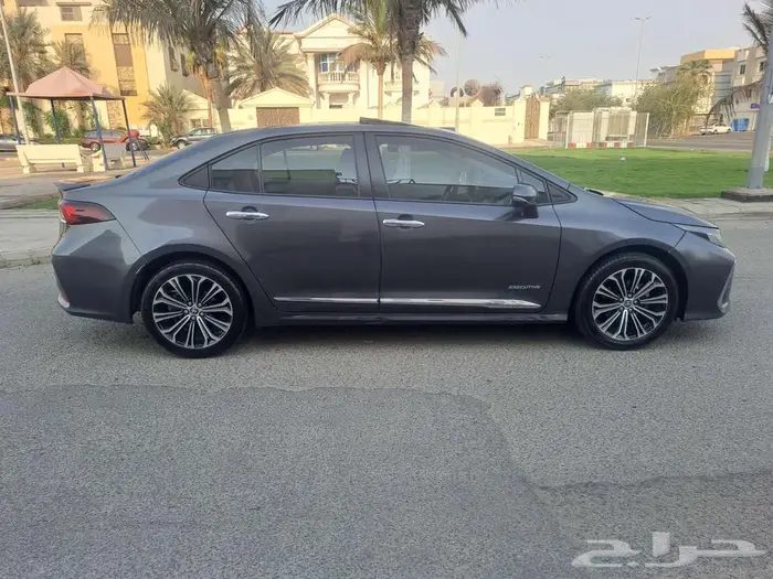 للبيع تويوتا كورولا 2022 فل 5