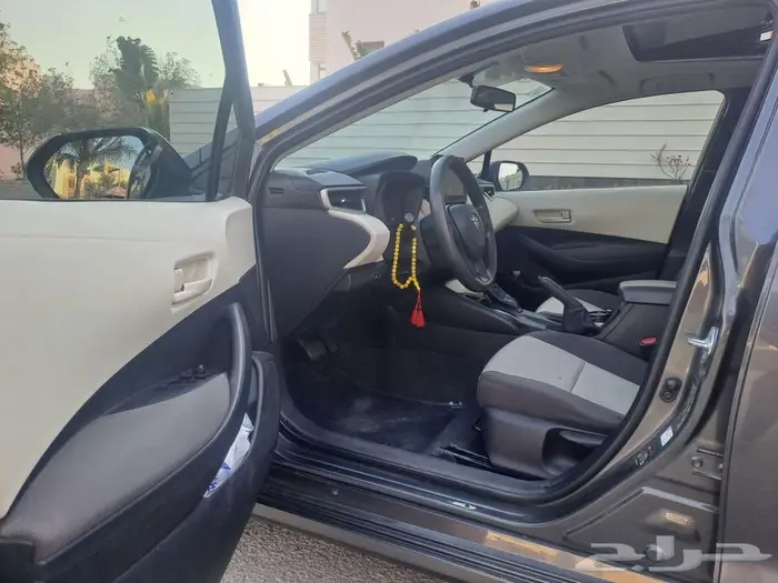 للبيع تويوتا كورولا 2022 فل 7