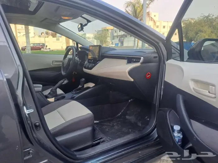 للبيع تويوتا كورولا 2022 فل 9