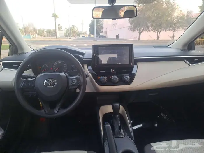 للبيع تويوتا كورولا 2022 فل 13