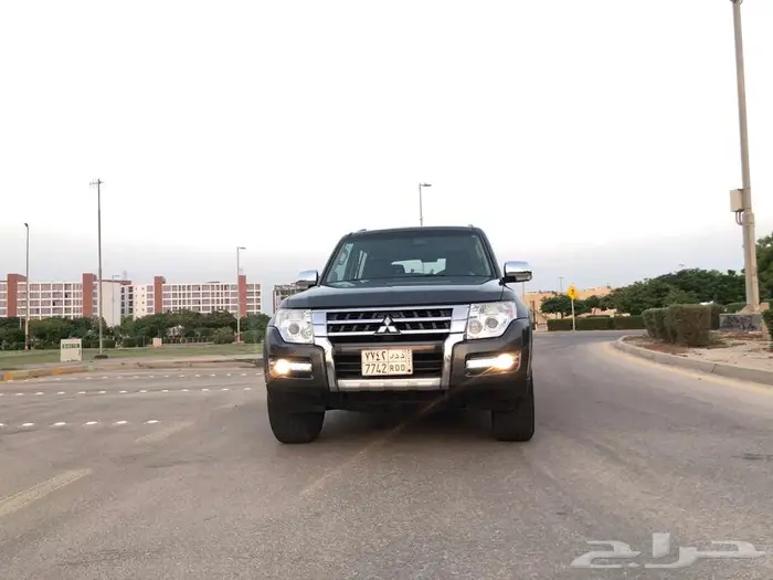 باجيرو موديل 2017 فل مالك اول ممشي قليل مخزن 10