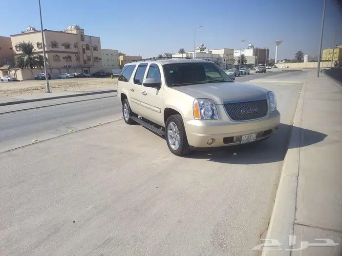 يوكن XL 2009 SLT 23