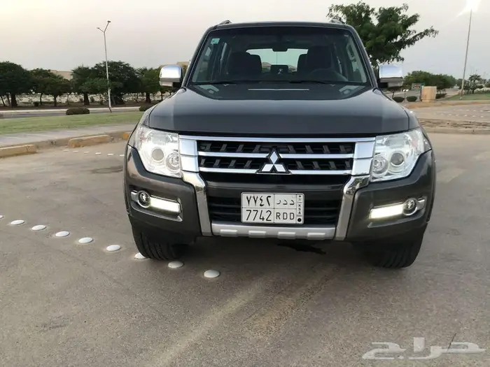 باجيرو موديل 2017 فل مالك اول ممشي قليل مخزن 5