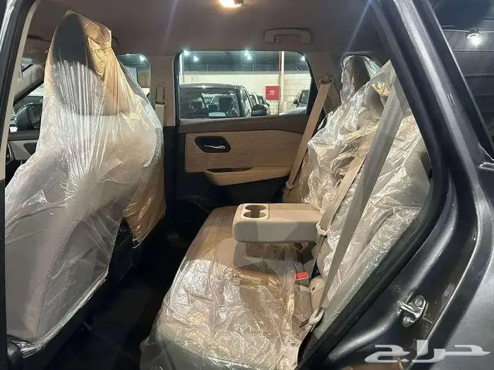 نيسان - اكس تريل - 2025 - S - متوفر بدون دبل 7 راكب 4