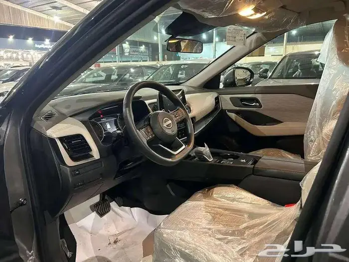 نيسان - اكس تريل - 2025 - S - متوفر بدون دبل 7 راكب 9