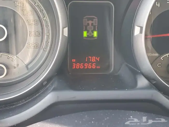 متسوبيشي باجيرو 2016 12