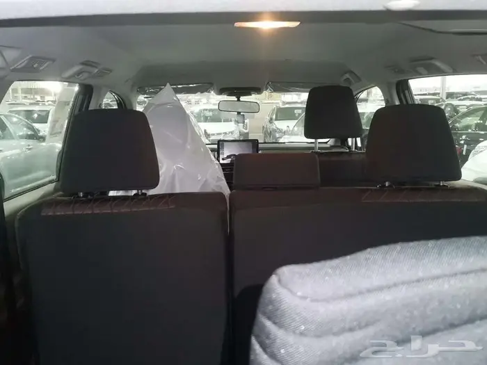 انوفا بنزين رصاصي 2025 سعودي 9