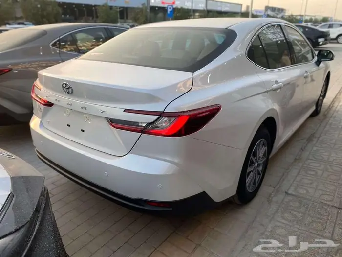 تويوتا كامري 2025 كاش استلام فوري اصفار صادر لوحات اقل سعر 3