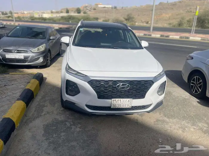 سنتافي موديل 2019 ماكينة 2400 -اربع سلندر فتحة سقف بنزين 8