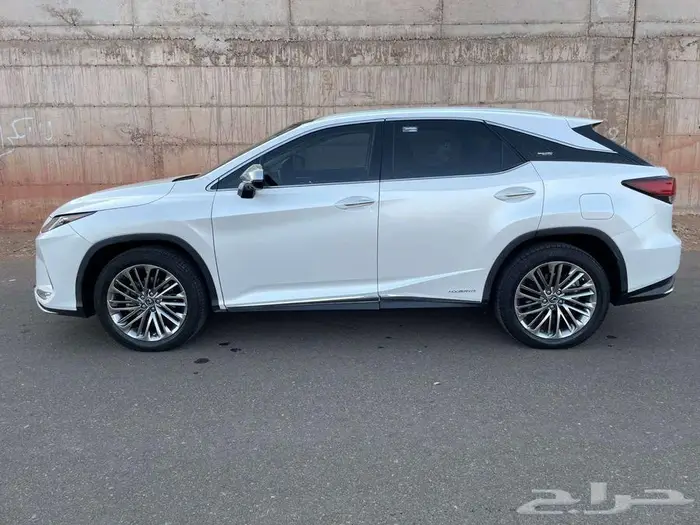 لكزس RX 450 هايبرد 2022 ممشى قليل 13