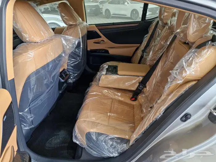 لكزس 350 DD ES تيتانيوم 2025 خليجي بااقل سعر بالسوق 4