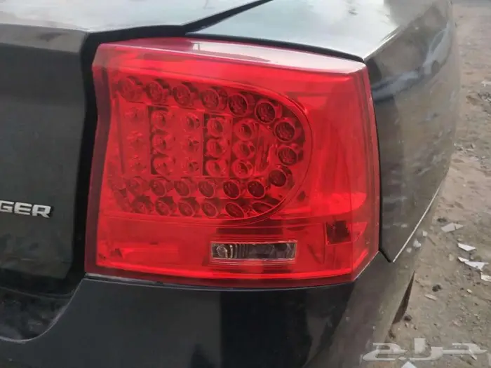 للبيع اصطبات وشمعات تشارجر 2010 6