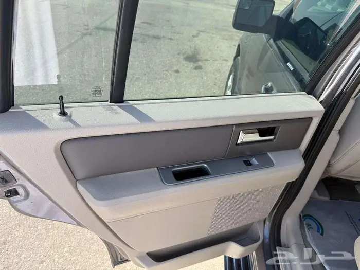 فورد اكسبيدشن 2013 29