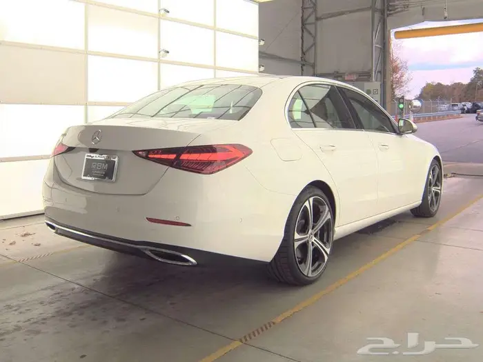 2024 Mercedes-Benz C 300 8