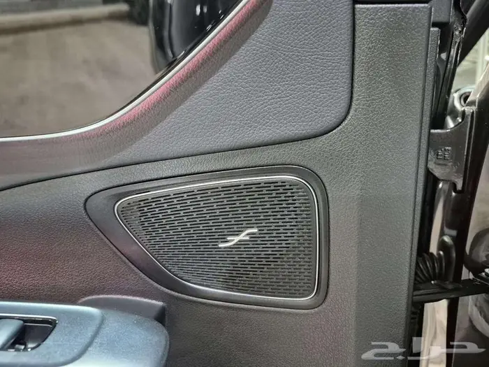 مرسيدس سي 300 2022 BENZ C300 2022 31