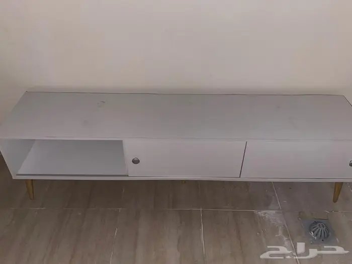 طاولة تلفزيون 1