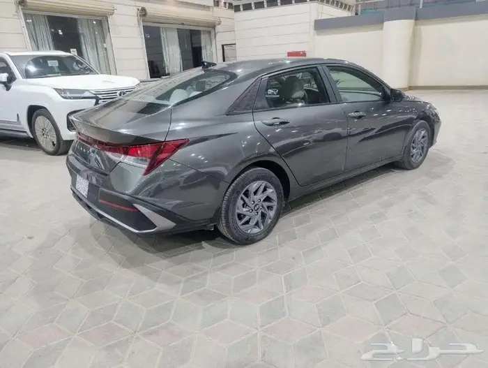 هونداي النترا 1.6موديل 2023 وموديل 2024مختلف الالوان(مستعمل) 8