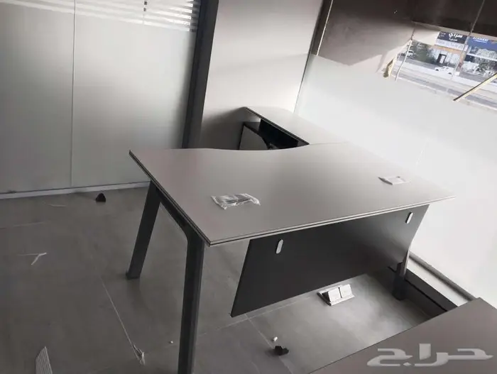 مكتب أبيض دولاب 1